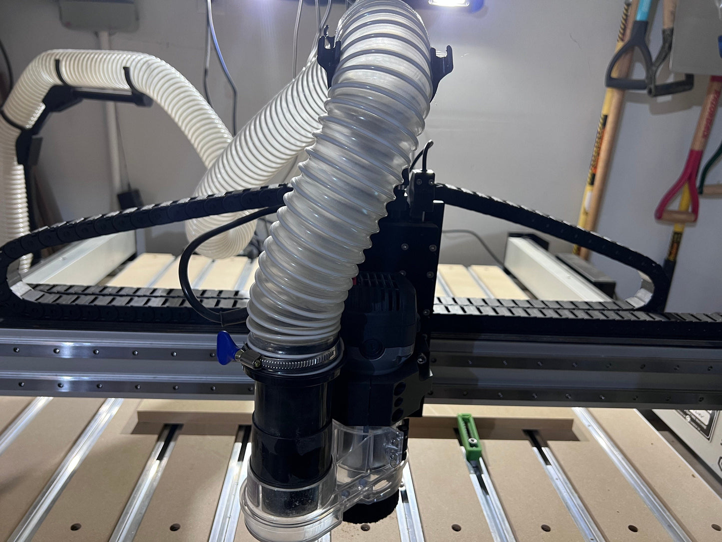 Shapeoko Pro VERSION 3!!! Z Clip for Vacuum Hose